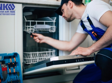 Cách xử lý máy rửa chén không phun nước rửa