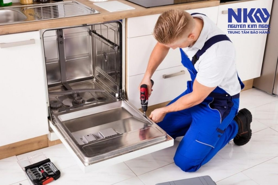 Địa chỉ sửa máy rửa chén chính hãng, uy tín